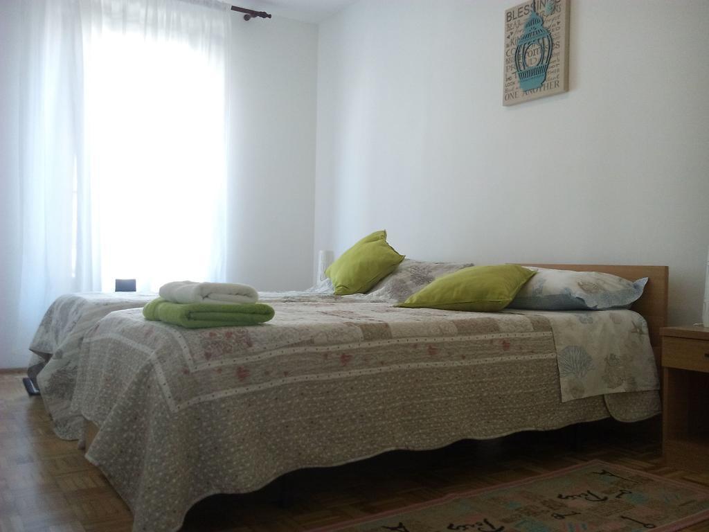 Apartment Irene Pula Extérieur photo
